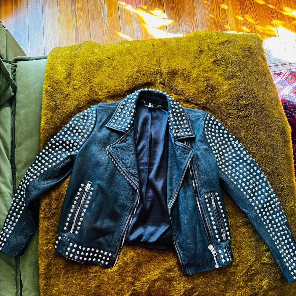 TopShop 100% leather studded jacket of your dreams - Mint Condition - sz 6